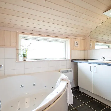 Vital 4 Inklusive Waeschepaket Und Urlaubsschutz * Großenbrode